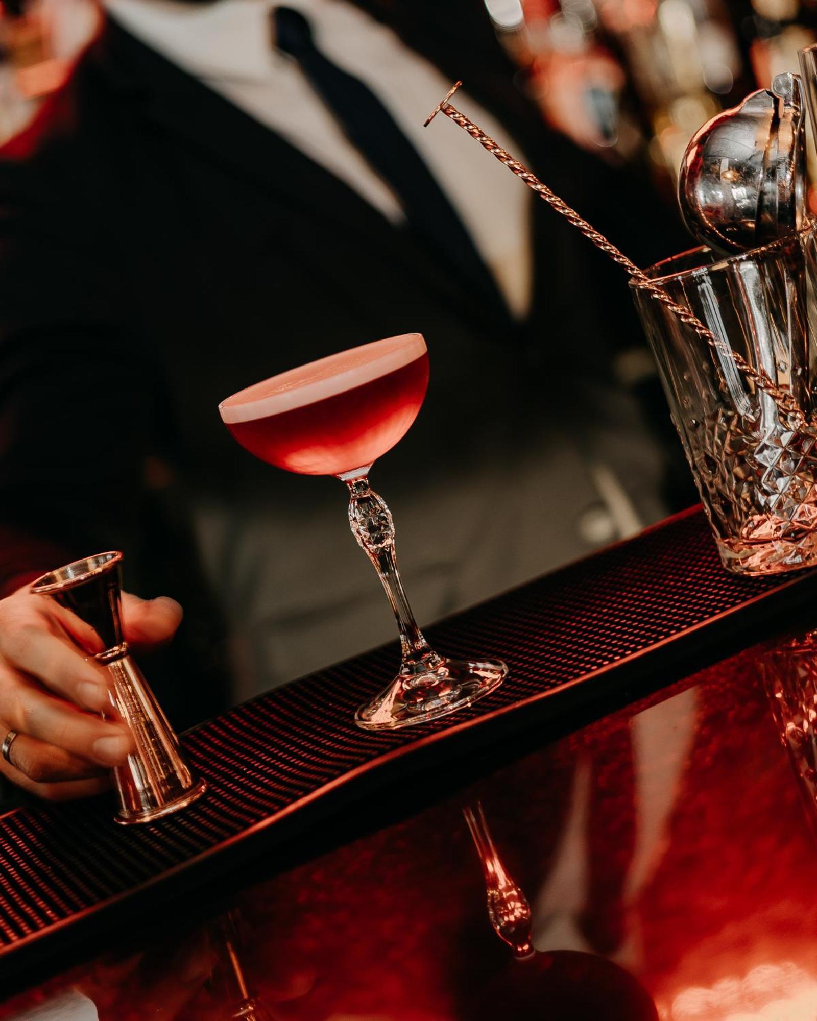 ליסבון 138 Liberdade Hotel מראה חיצוני תמונה A Clover Club cocktail