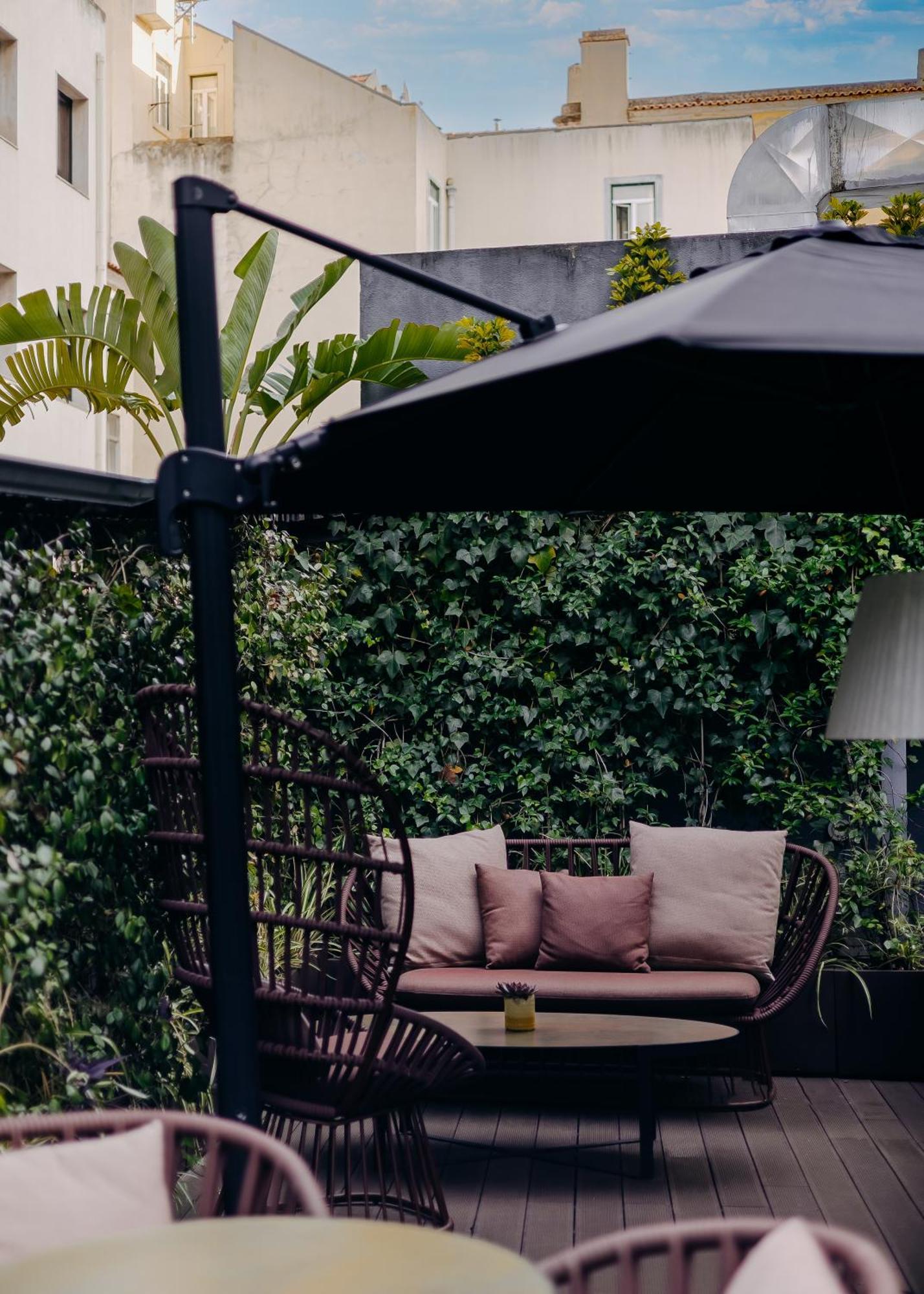 ליסבון 138 Liberdade Hotel מראה חיצוני תמונה The garden of the hotel